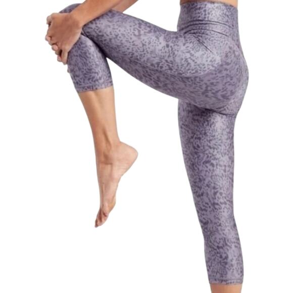 Athleta Salutation Stash Pocket II Printed Capri Plus Size 2XL Tempest‎ Violet - Picture 3 of 10